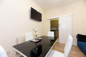 Barking Road Comfy House